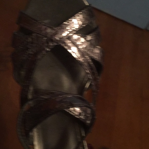 Kelly and Katie Wedges/platforms - Picture 7 of 8